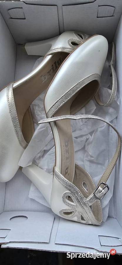 Sprzedam buty ślubne 38 nowe Raków