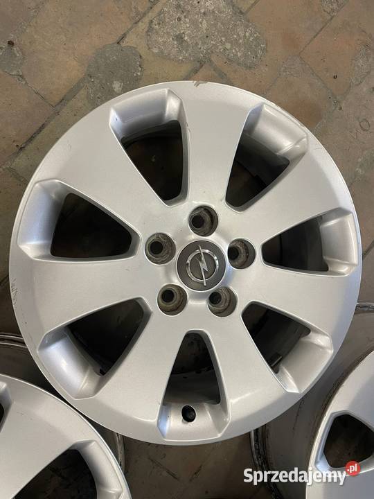 5X12017 OPEL insignia Raków