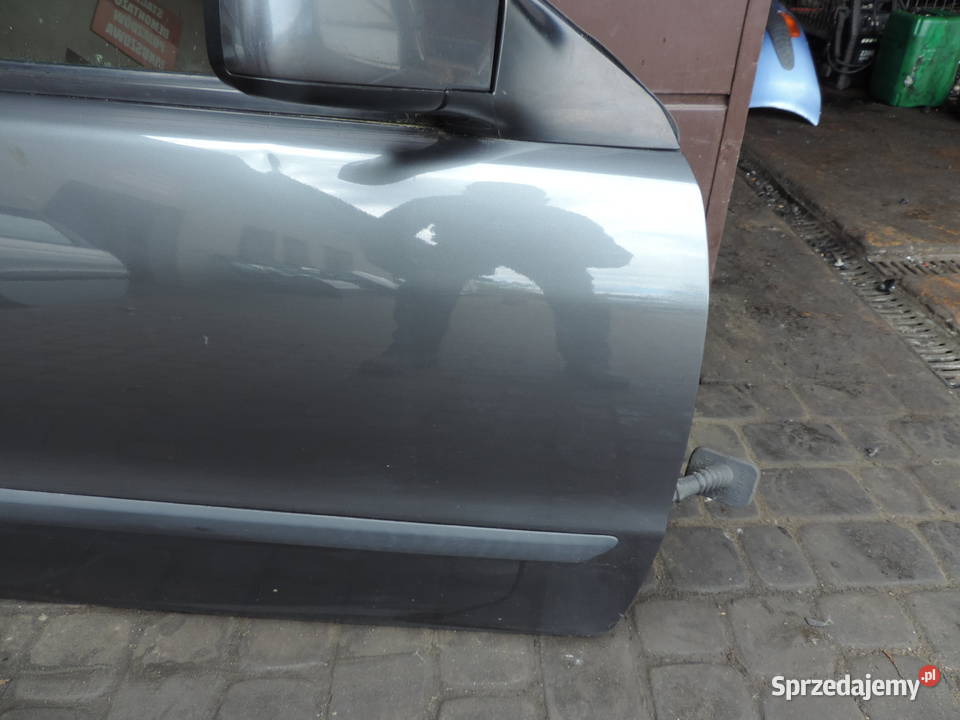 VOLVO V40 I FL DRZWI PRAWY PRZÓD 34722 Drzwi