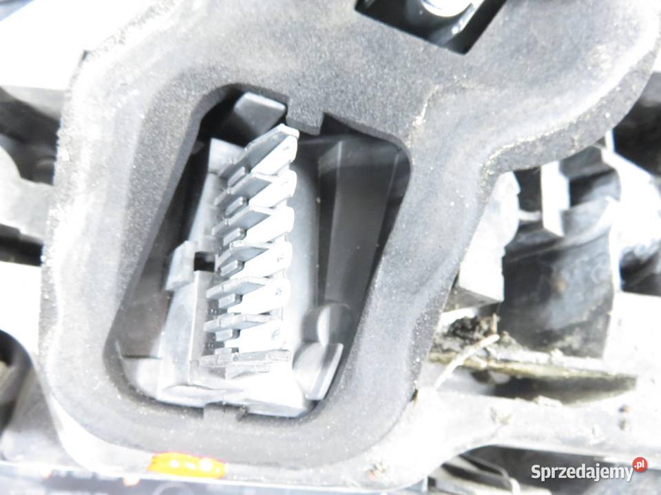 LAMPA LEWA TYLNA OPEL ASTRA III H 24451835 Lampy tylne