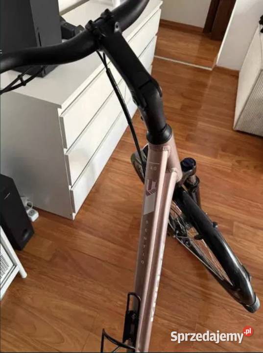 Kross Sentio 40 Rower trekkingowy Rama 18 Warszawa sprzedam