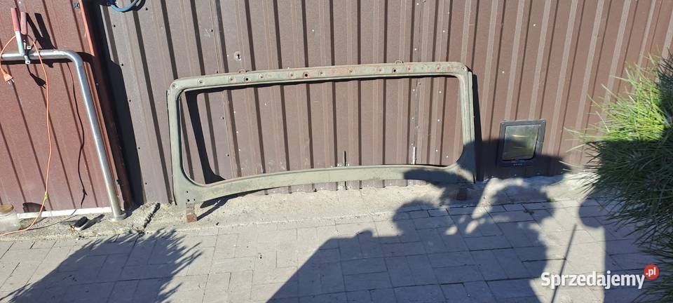 Rama szyby przedniej UAZ 469B Rok produkcji 1997 Oława