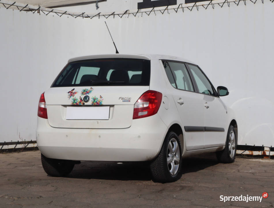 Skoda Fabia 12 12V 176081km Łódź