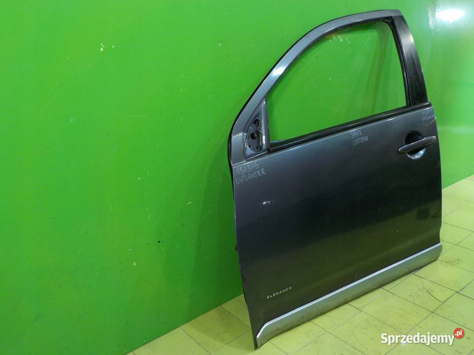 OUTLANDER II 20 DID 08r 5D drzwi prawe przod