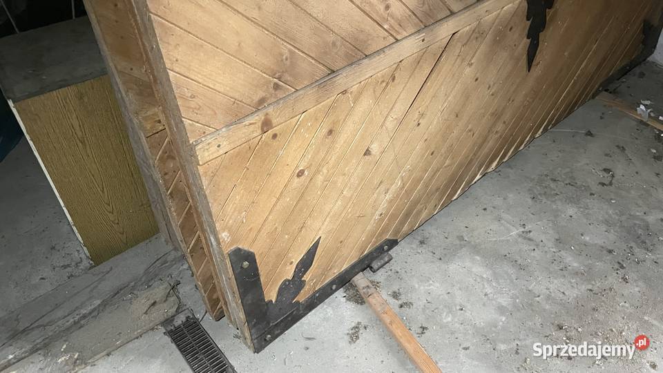 Drzwi drewniane wrota garażowe gospodarcze Chlewice