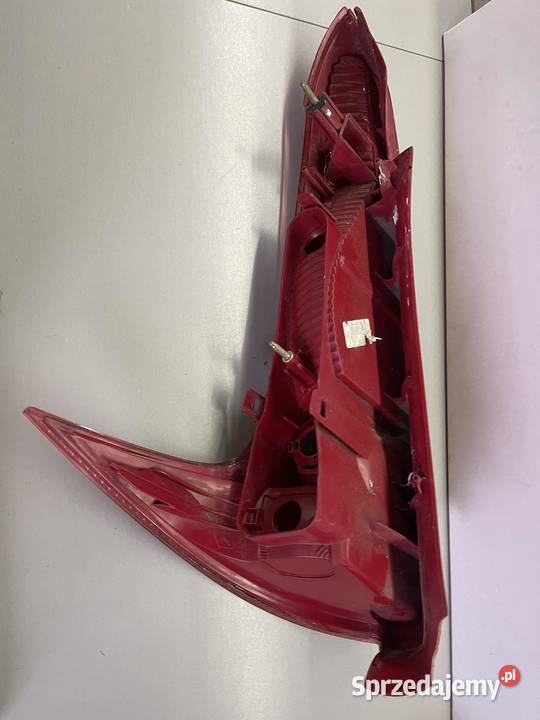 PEUGEOT 206 SW KOMBI PRAWA LAMPA TYŁ Oświetlenie Ostroróg