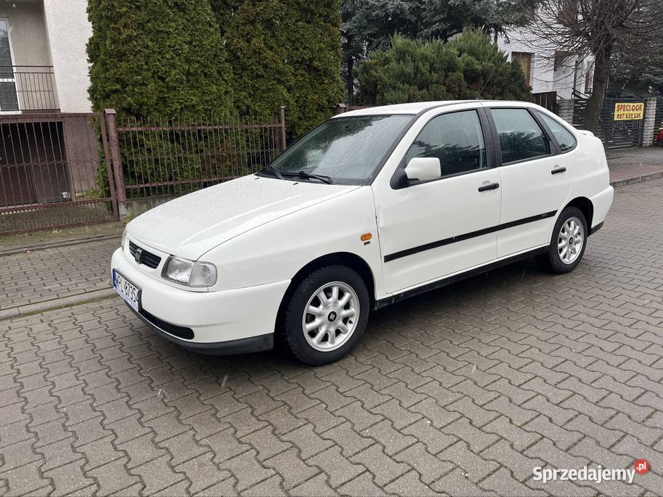 Seat Cordoba 14mpi Salon zadbana biała 99r Płock