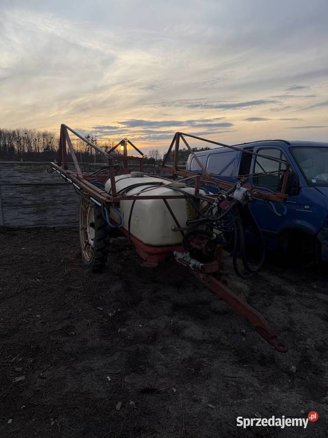 Opryskiwacz Hardi uszkodzony