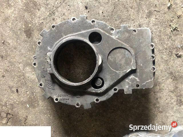 RU 600 Obudowa Przekładni Części i osprzęt rolniczy sprzedam