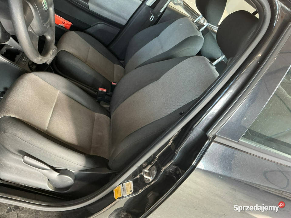 koda Fabia Niezawodna mocna benzyna garażowany pomorskie Wejherowo