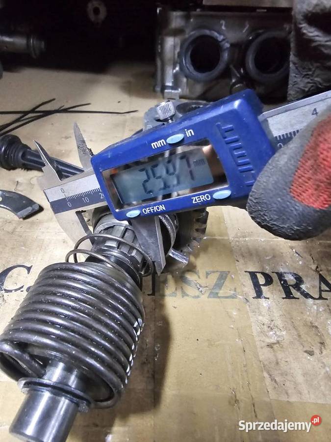 Cagiva ala Rossa 350 wałek Kopki kopniaka sprzedam