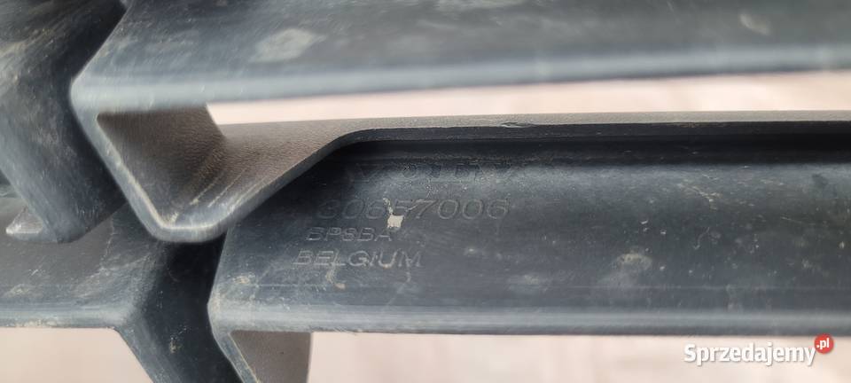 KRATKA ZDERZAKA ŚRODKOWA VOLVO S40 V50 0407 Motoryzacja Ruda Śląska sprzedam