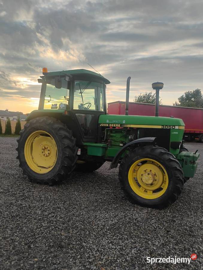 Ciągnik John Deere 3050 w oryginale