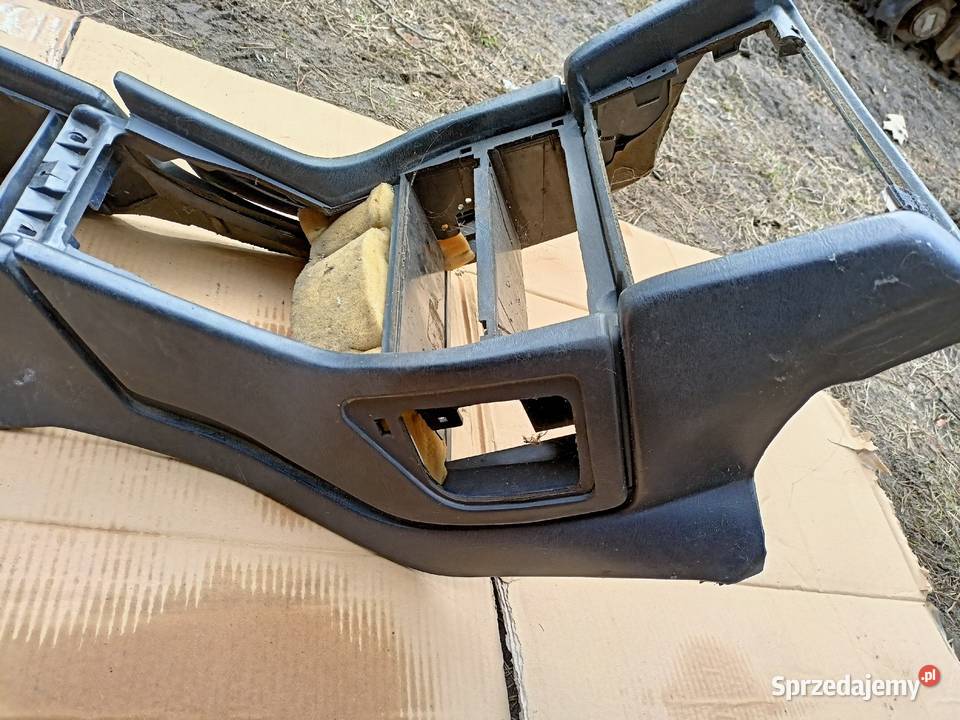 Mercedes W124 kokpit konsola deska taxi tunel Skarżysko-Kamienna