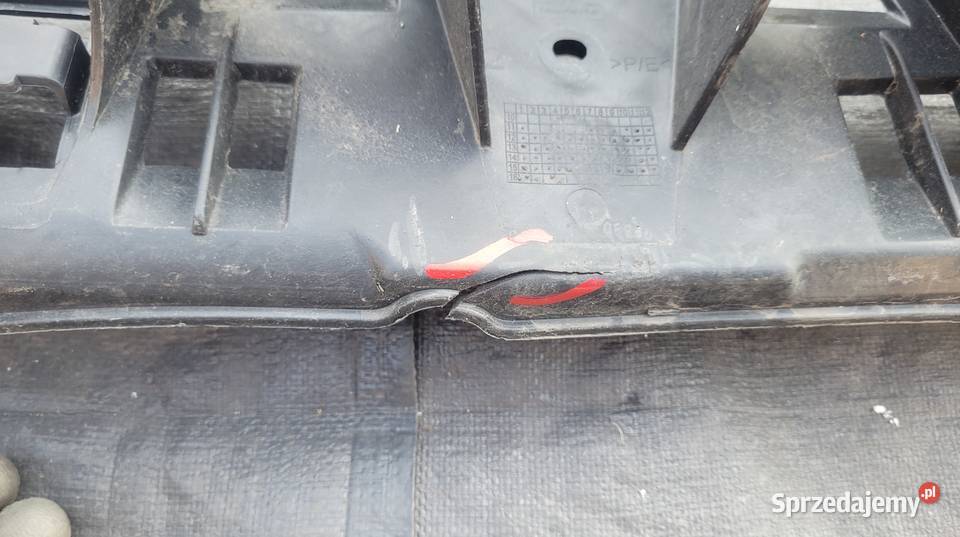 ŚLIZG ZDERZAKA TYŁ ABSORBER PEUGEOT 208 I