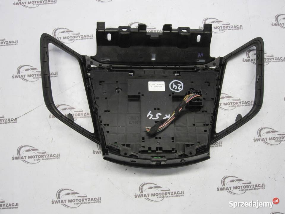 FORD FIESTA MK7 VII LIFT 13r panel radia osobowe Części samochodowe świętokrzyskie