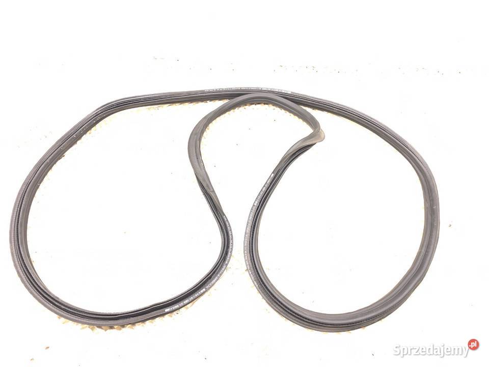 USZCZELKA KLAPY BAGAŻNIKA SKODA SUPERB III Kombi