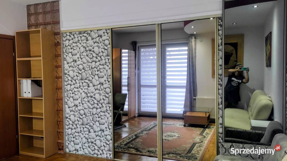 Wynajmę dwa pokoje jeden przestronny z balkonem Warszawa