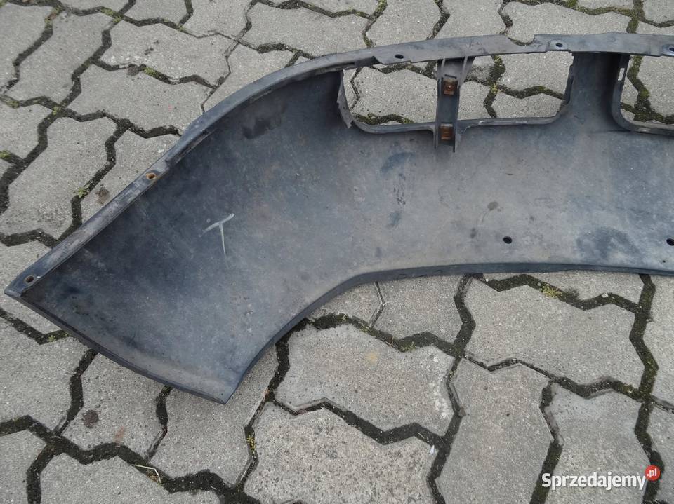 AUDI A8 D2 9902 ATRAPA HOKEJ ZDERZAKA PRZOD Przemęt