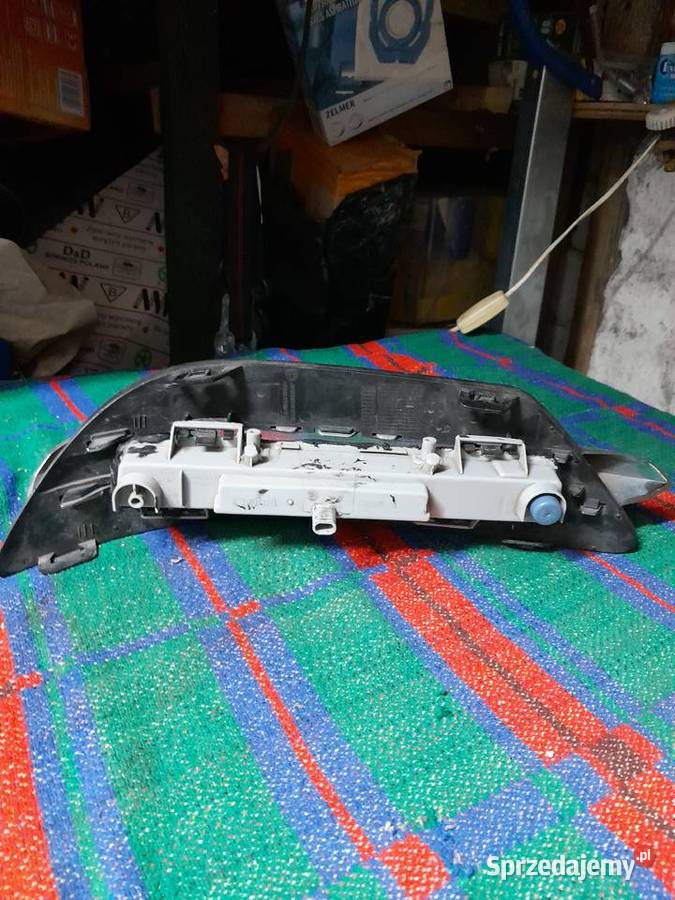 Mercedes W204 kratka led DRL lewa A2048803224 Gdańsk