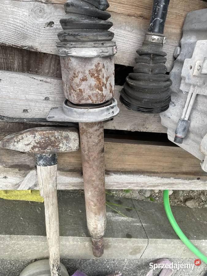 Półoś długa VW T5 lift 20tdi 7E0407272Q Półosie Części samochodowe Darłowo sprzedam