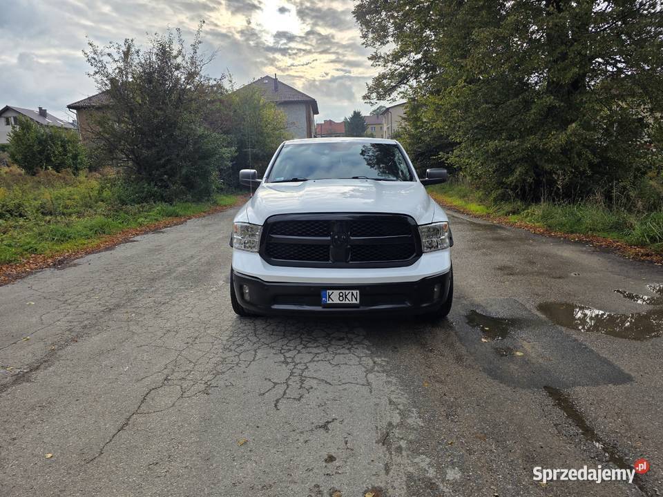 Dodge Ram 1500 Quad Cab 4x4 z 2016 biały Olkusz