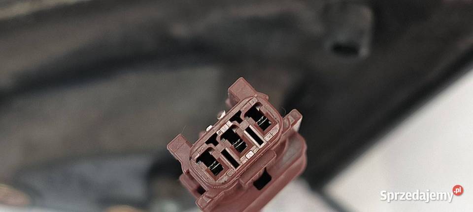 LUSTERKO PRAWE NISSAN ALMERA Lipno sprzedam