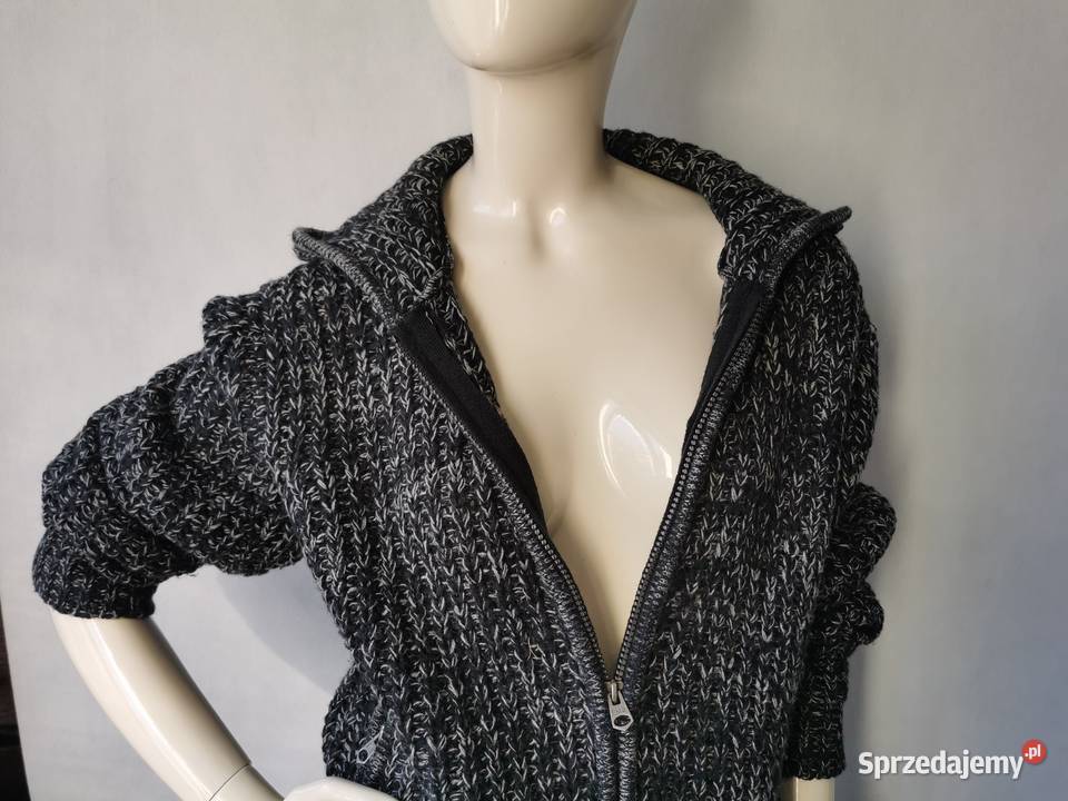 sweter z kapturem M Lublin