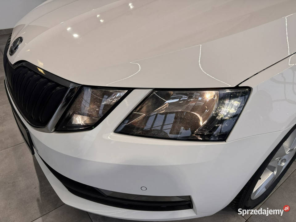 koda Octavia Ambition 16TDI 115 M5 2019 r salon Myślenice