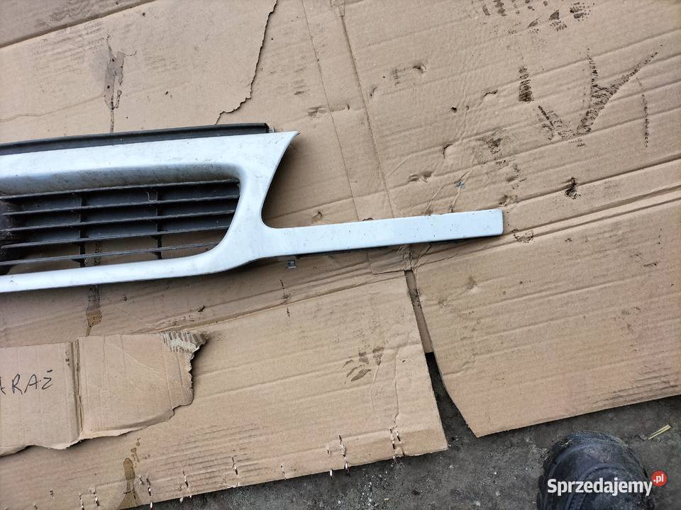 OPEL ASTRA F GRIL ATRAPA ATRAPKA Kamień-Kolonia sprzedam