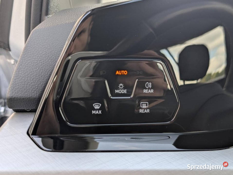 Volkswagen Golf 2023r Salon ACC Czujniki pt VC Gdańsk sprzedam