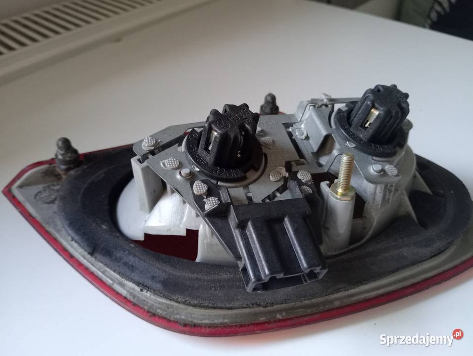 Lampa tylna Mercedes W210 Stargard