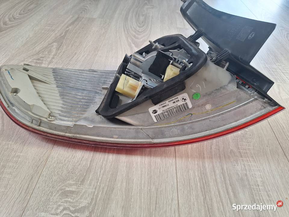 BMW E71 LAMPA TYLNA PRAWA W BŁOTNIK 7179984 Pozostałe Rybnik