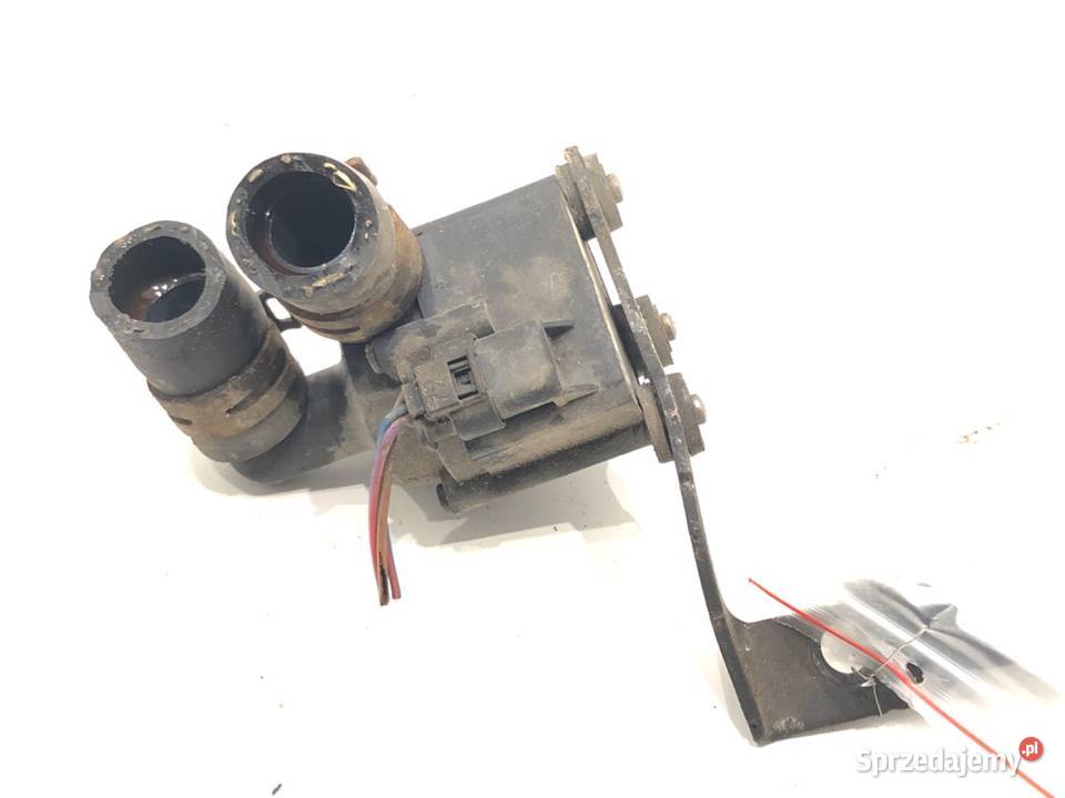 DODATKOWA POMPA WODY VW GOLF VI 16 105 0814 Motoryzacja