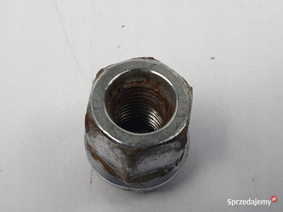 NAKRĘTKI DO KÓŁ ŚRUBY ŚRUBA NAKRĘTKA Isuzu D II Chełm