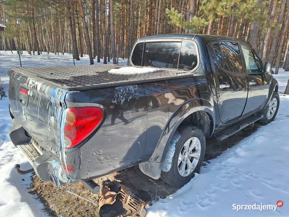 Mitsubishi L200 2011r uszkodzony diesel lubelskie
