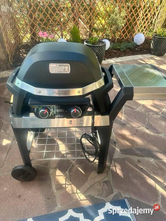 Grill elektryczny Weber Pulse 2000 z wózkiem i sprzedam