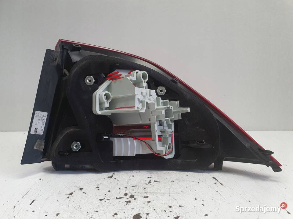Volvo S60 II 1013r TYLNIA TYLNA LAMPA LEWA lewy Janów