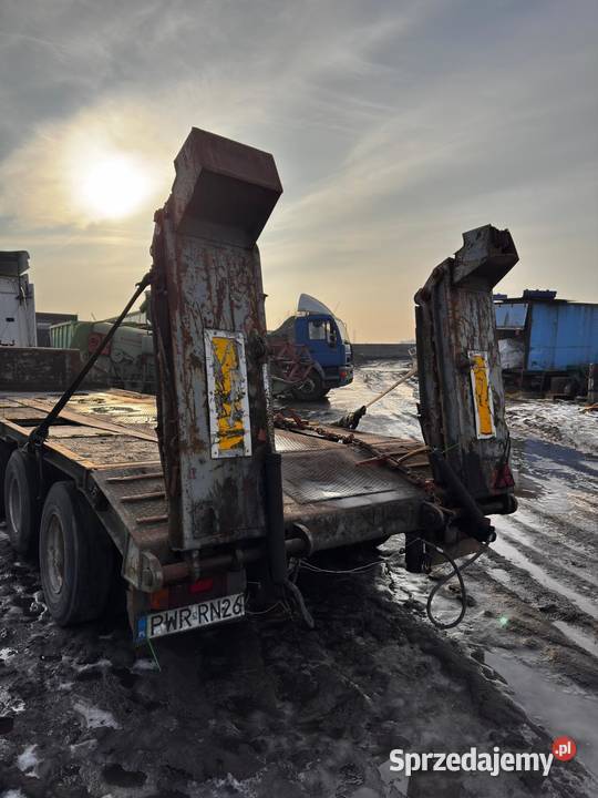 Naczepa niskopodwoziowa ZREMB Solec N25311 niskopodłogowe Bierzglinek