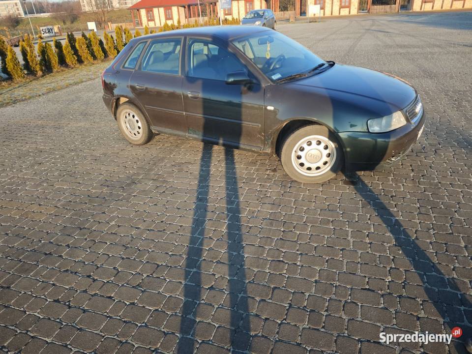 Audi A3 16 102 5drzwiowa Rok produkcji 2000 Uniejów