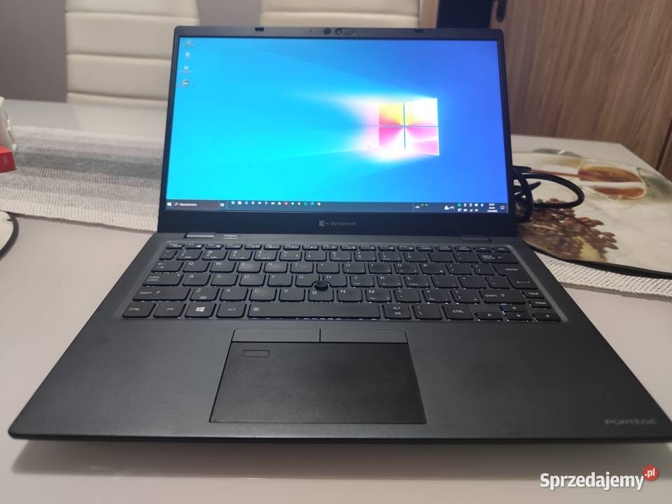 Laptop Toshiba Dynabook Ultra Szybki i5 8 rdzeni Śmigiel sprzedam