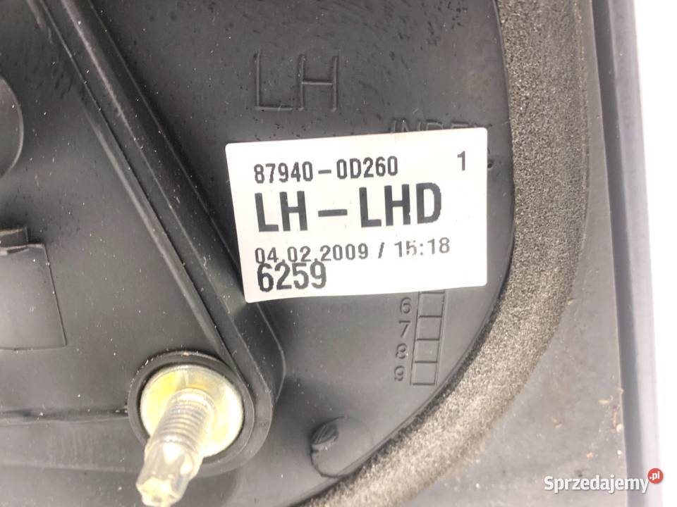 LUSTERKO LEWY TOYOTA YARIS II Hatchback 0514 osobowe