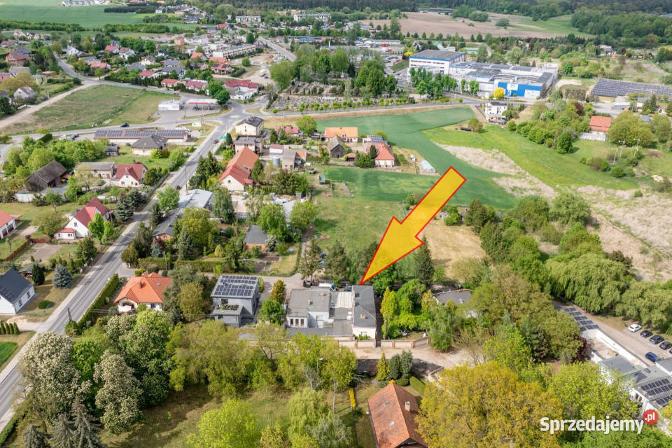 Kaźmierz budynek inwestycyjny z dużym