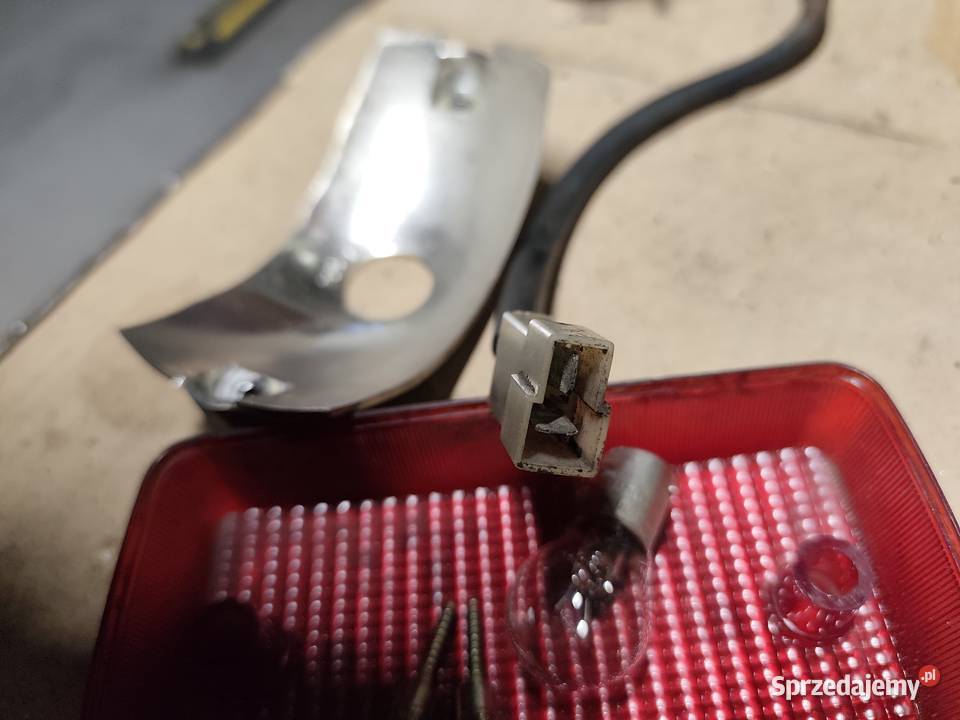 Fiat 126P lampa przeciwmgielna drugi klosz i