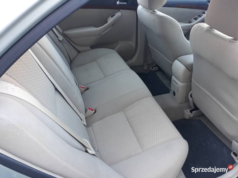 TOYOTA AVENSIS 20VVTi 147SALON POLSKA kupiony w polskim salonie Zgierz