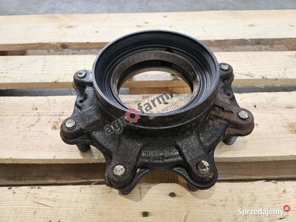 Piasta koła Renault Ceres 335 Cergos 350 Byków