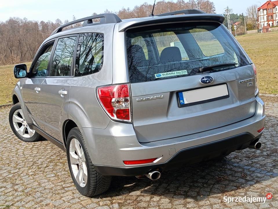 Ładny Subaru Forester III 2 0D Boxer 2011 4x4 mazowieckie