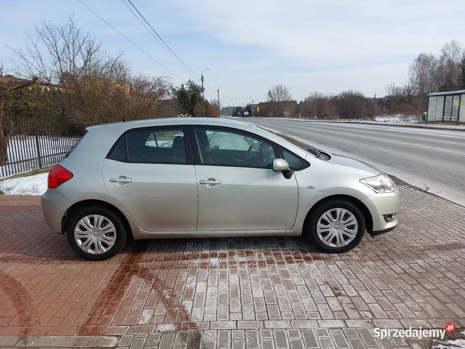 Toyota Auris 14 benzyna mazowieckie Łochów