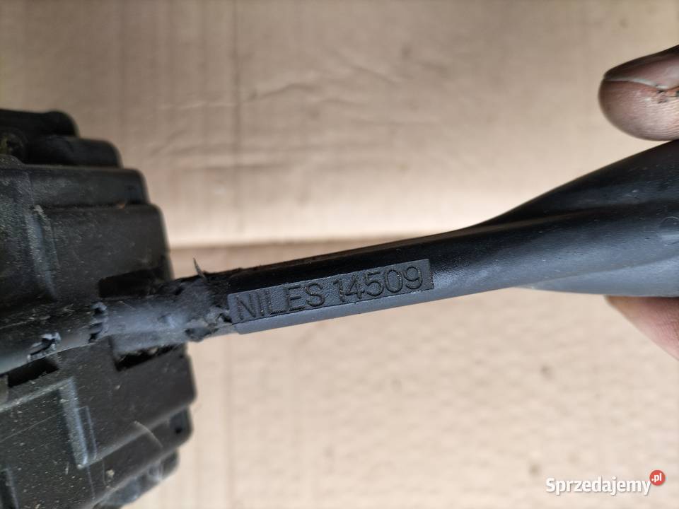 MANETKA Nissan Serena Almera Primera 14509 NILES Kamień-Kolonia sprzedam