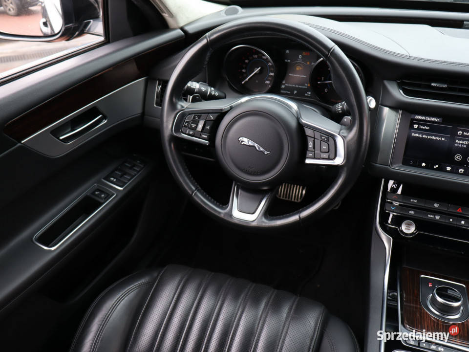 Jaguar XF 25d AWD Kombi Bielany Wrocławskie